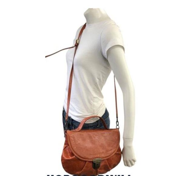 LAZZARI COGNAC ITALIAN LEATHER FLAP CRESENT CROSSBODY BAG - Picture 8 of 9